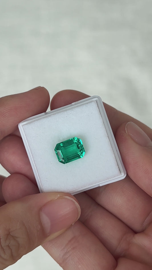 2.2ct Lab Grown Emerald